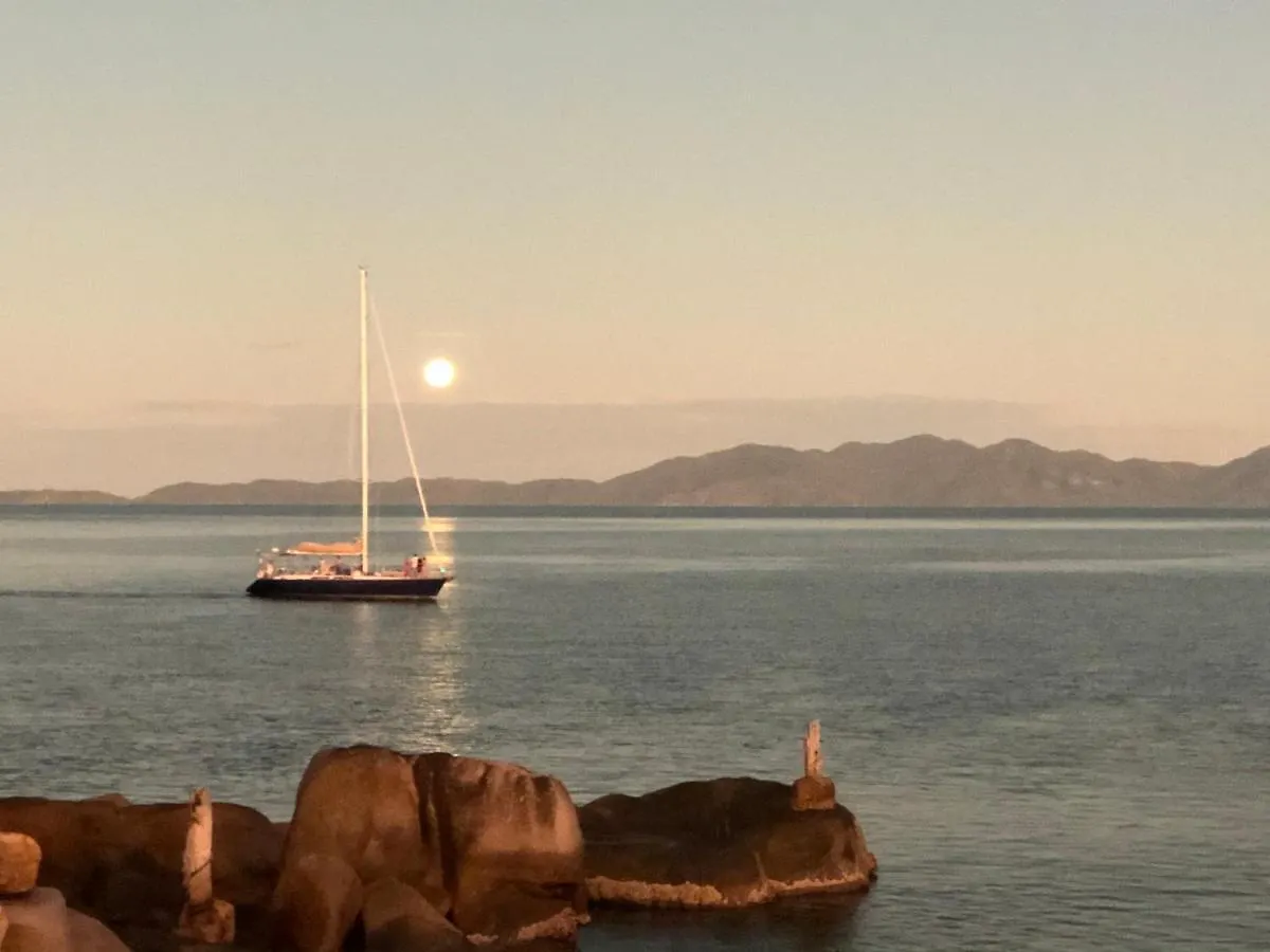 Mira Hotel Nelly Bay Australia